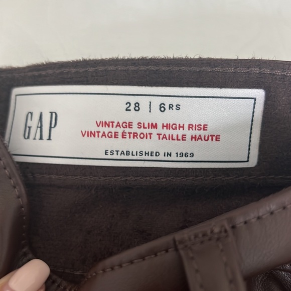 Pleather pants from GAP - Picture 6 of 7